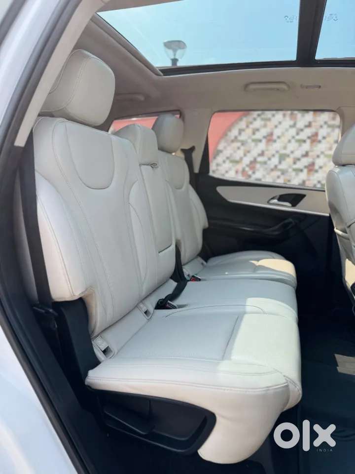 Mahindra Xuv700, 2025, Diesel
