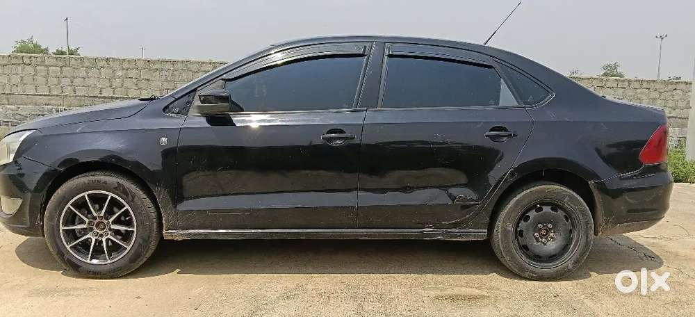 Skoda Rapid Elegance 2012