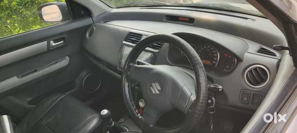 Maruti Suzuki Swift 2011 Petrol Manual