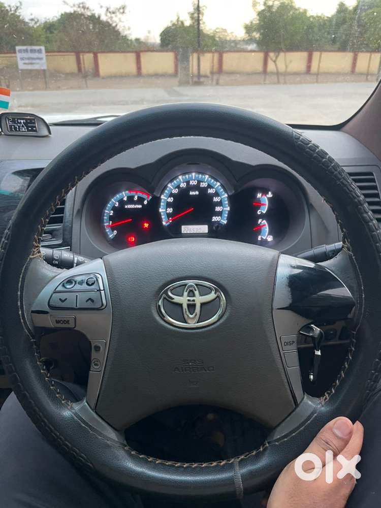 Toyota Fortuner Diesel 2012