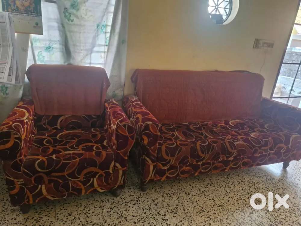 Sofa Settee (3 +1+1)