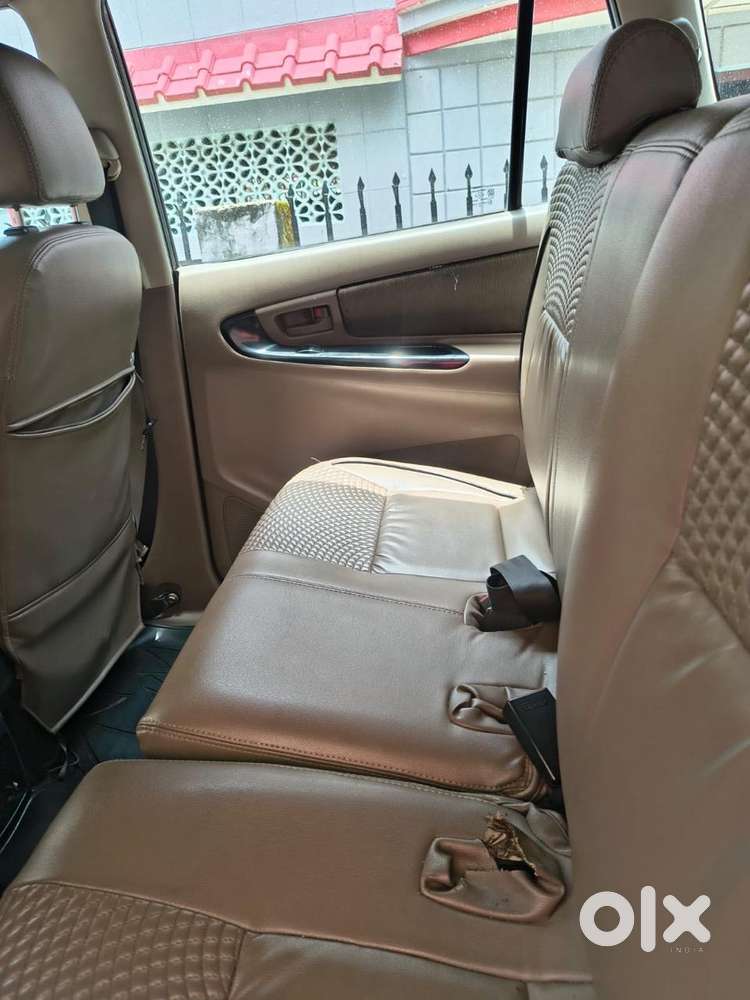 Toyota Innova 2015 Diesel Well Maintained