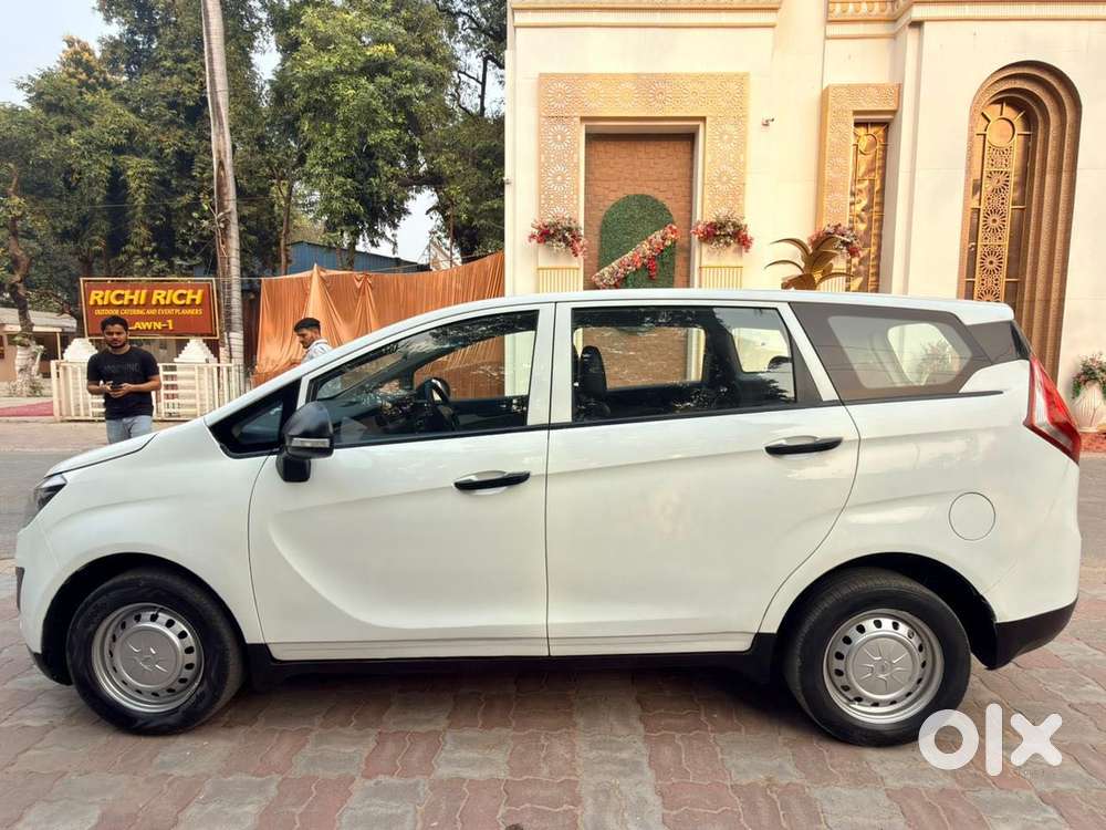 Mahindra Marazzo M2, 2019, Diesel