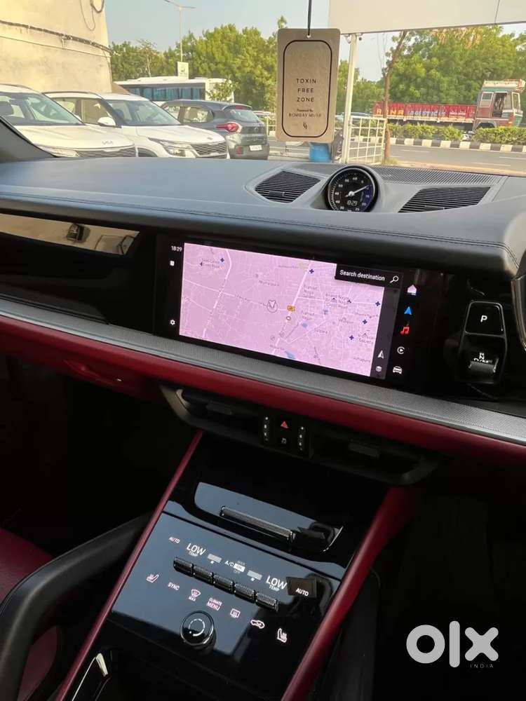 Porsche Cayenne, 2024, Petrol