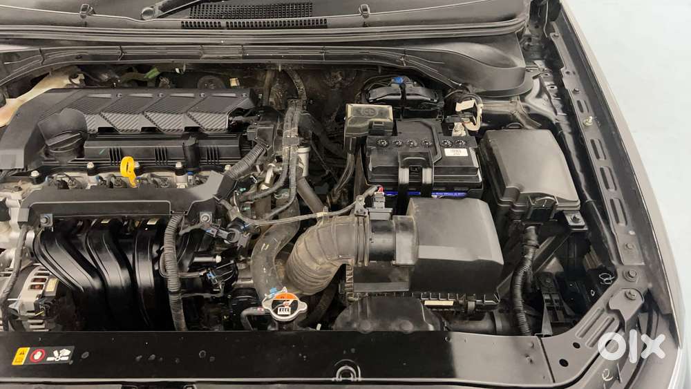 Hyundai Verna 1.5 Sx (o) Petrol Mt, 2023, Petrol