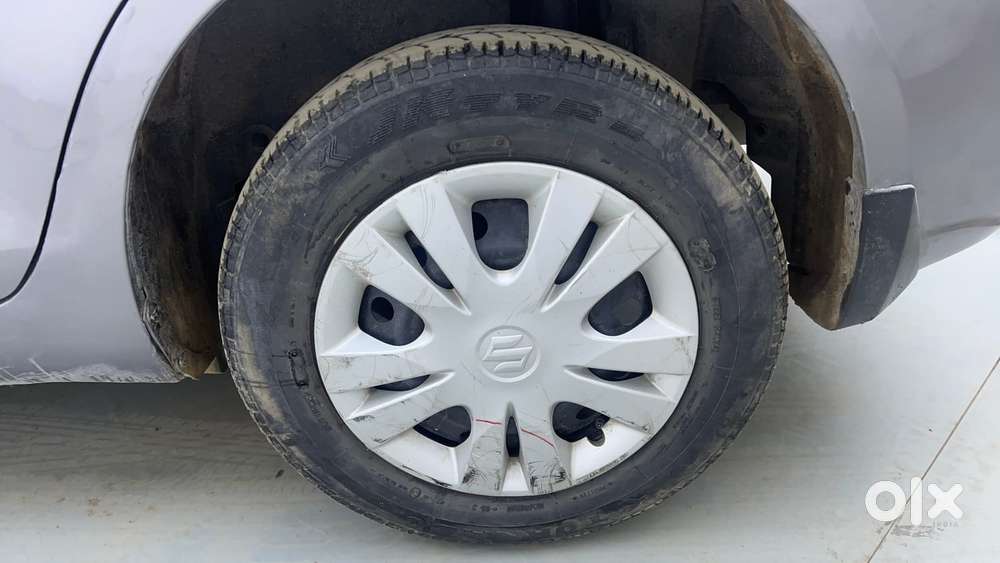 Maruti Suzuki Swift Dzire 1.3 Vxi, 2014, Petrol