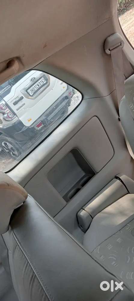 Toyota Innova 2013