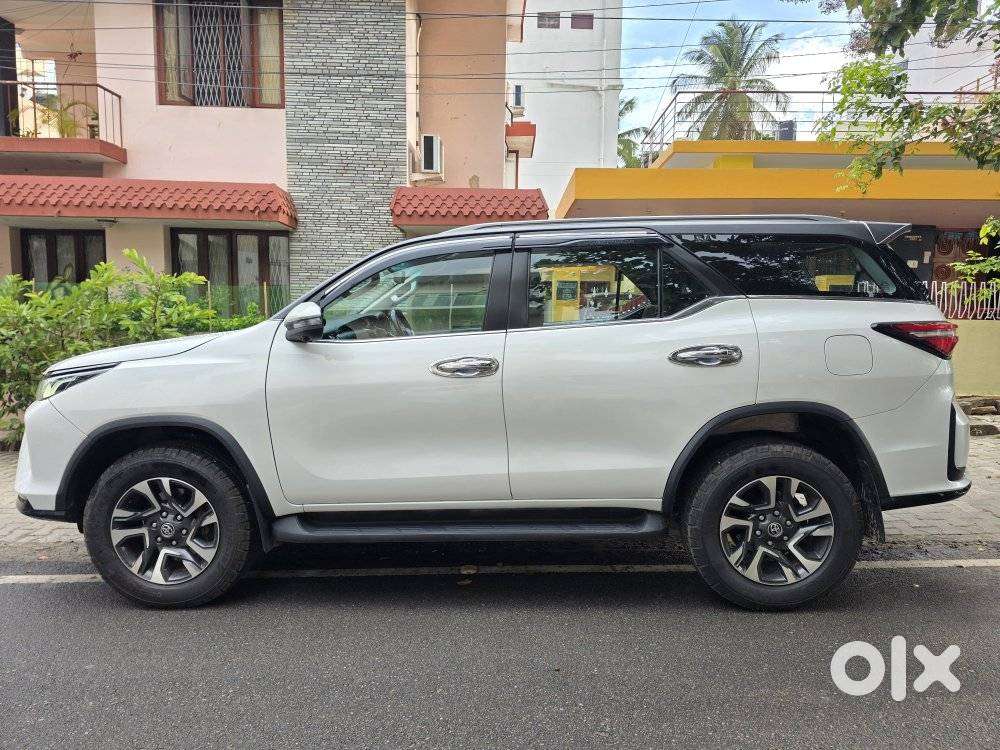Toyota Fortuner Legender 4x2 At 2.8, 2023, Diesel