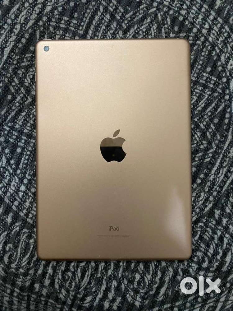 Ipad 6th generation 32 gb - Tablets in undefined, - 1838864476
