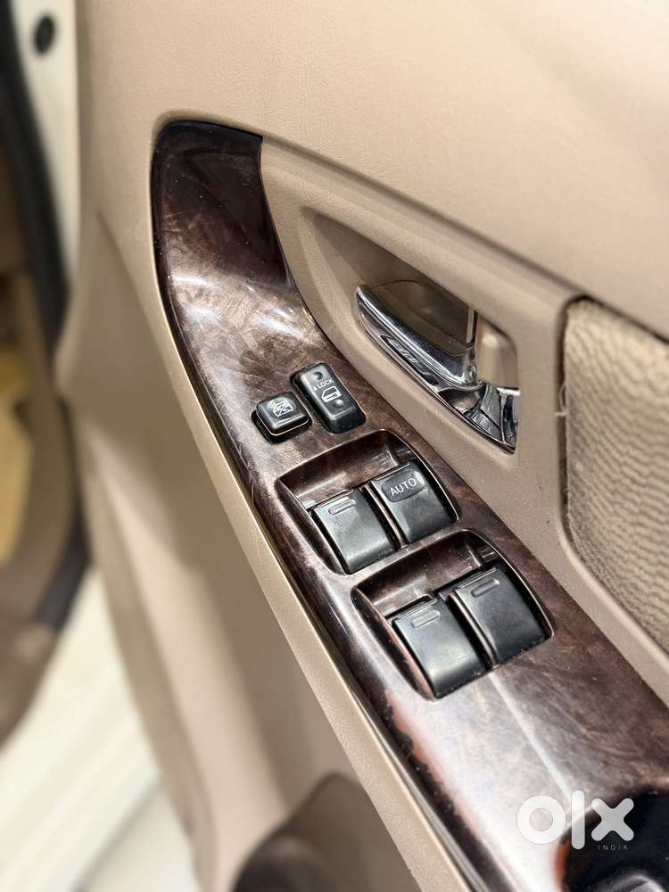 Toyota Innova 2.5 Vx 8 Str, 2015, Diesel