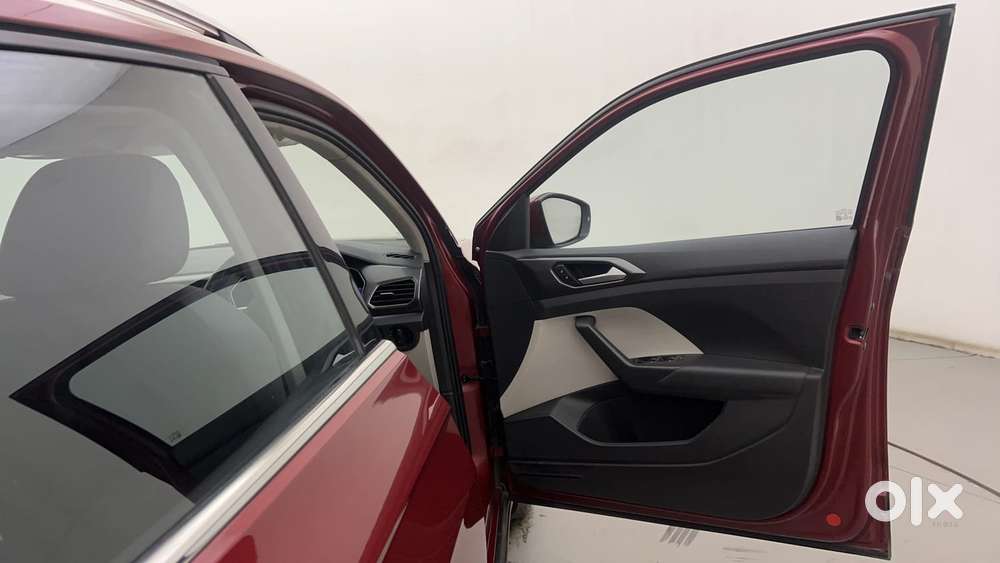 Volkswagen Taigun 1.0 Tsi Topline At, 2022, Petrol