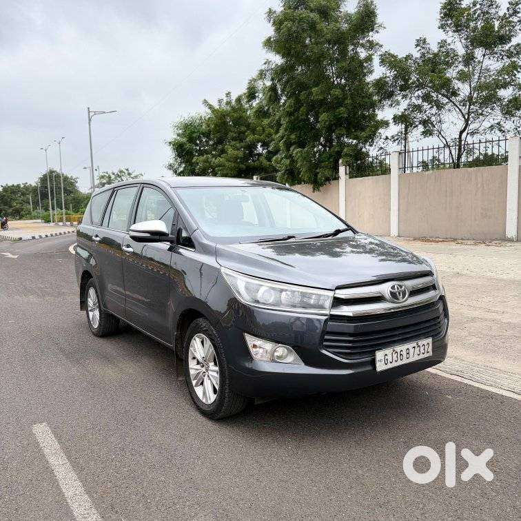 Toyota Innova Crysta 2.8z Automatic, 2016, Diesel