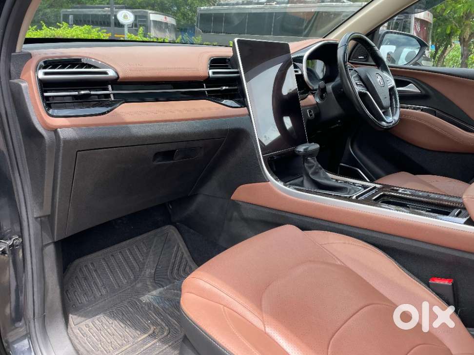 Mg Hector Plus Savvy Pro 1.5 Turbo Petrol Cvt 6 Str, 2023, Petrol