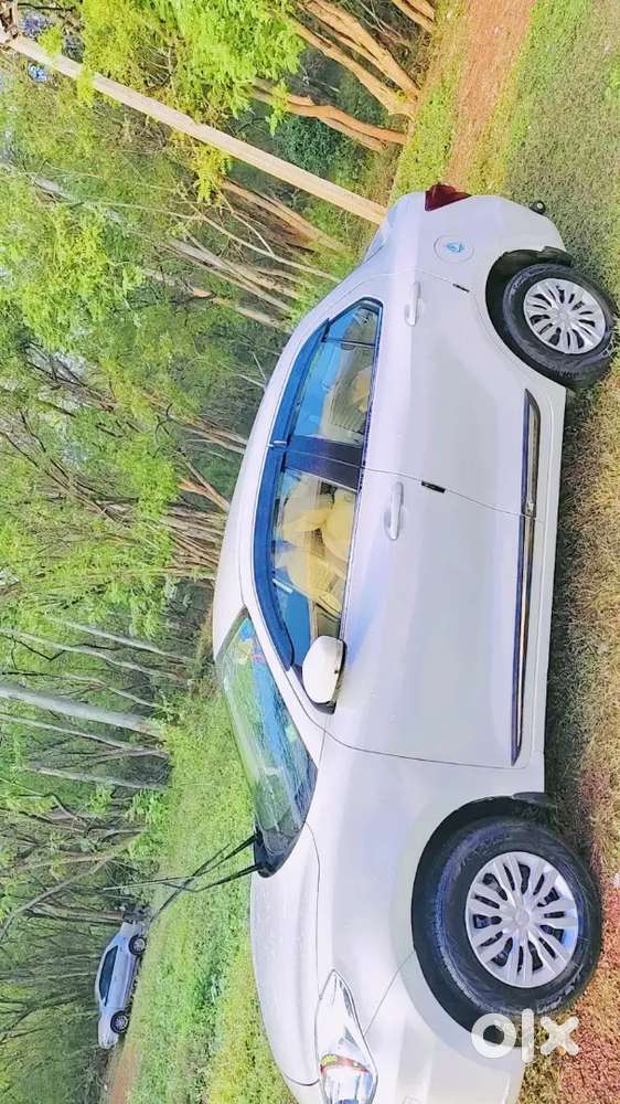 Maruti Suzuki Dzire Vxi 1.2l5