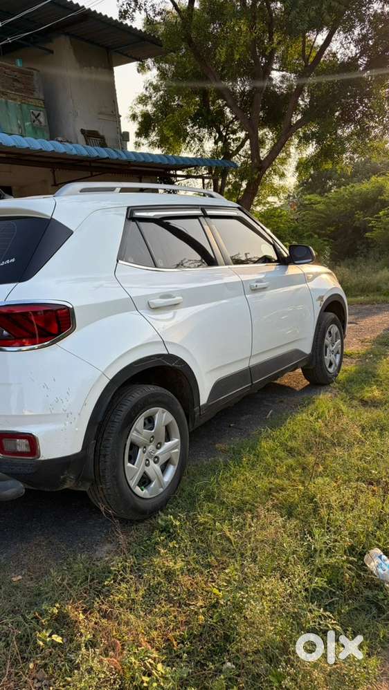 Hyundai Venue 2020 Petrol Good Condition