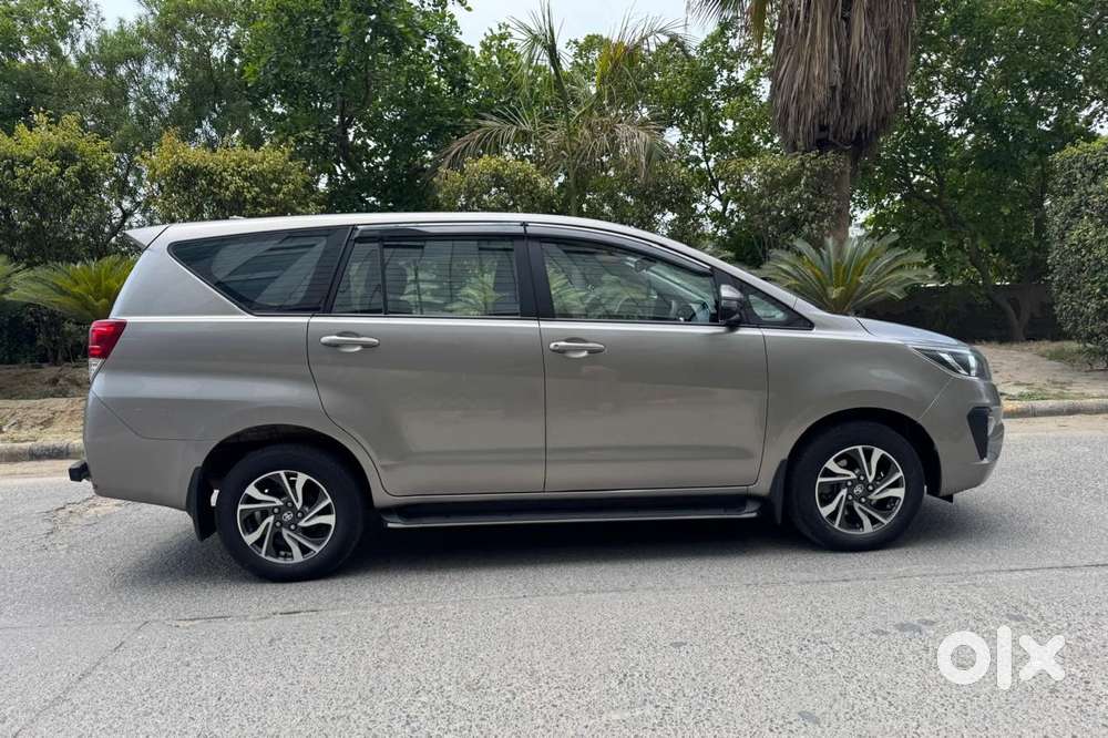 Toyota Innova Crysta 2.4 G Mt 7 Str, 2021, Diesel