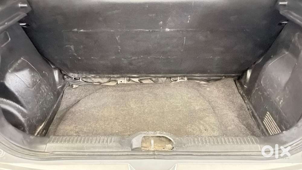 Maruti Suzuki Swift Lxi, 2019, Petrol