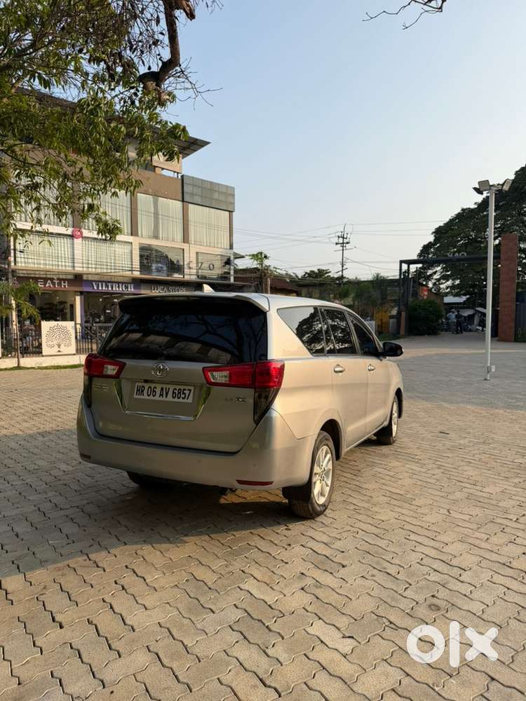 Toyota Innova Crysta 2.8gx Automatic