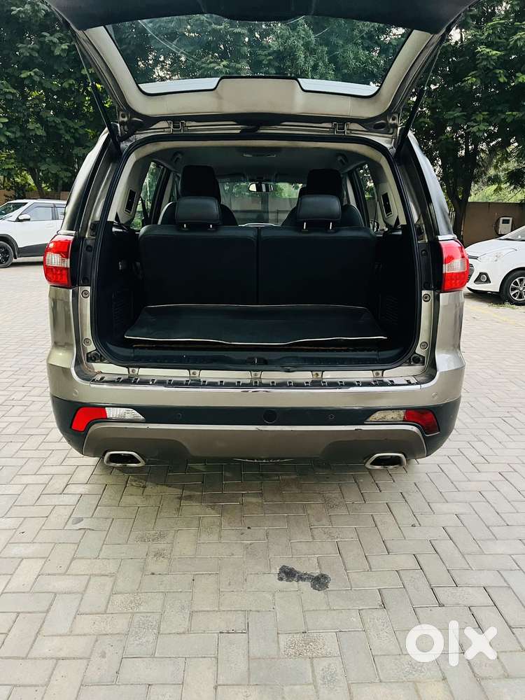 Tata Hexa 2.2 Xta 4x2 7 Str Dual Tone, 2017, Diesel