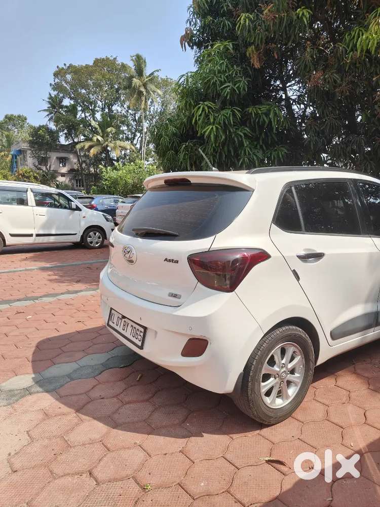 Hyundai Grand I10 2013 Petrol Well Maintained
Company Service