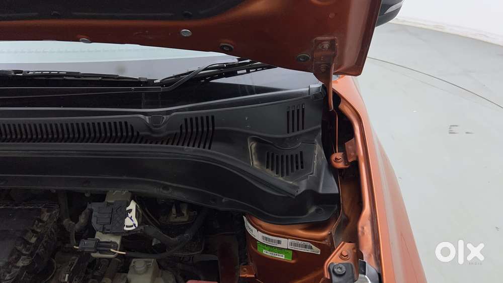 Tata Punch 1.2 Revotron Creative Amt Dual Tone, 2022, Petrol