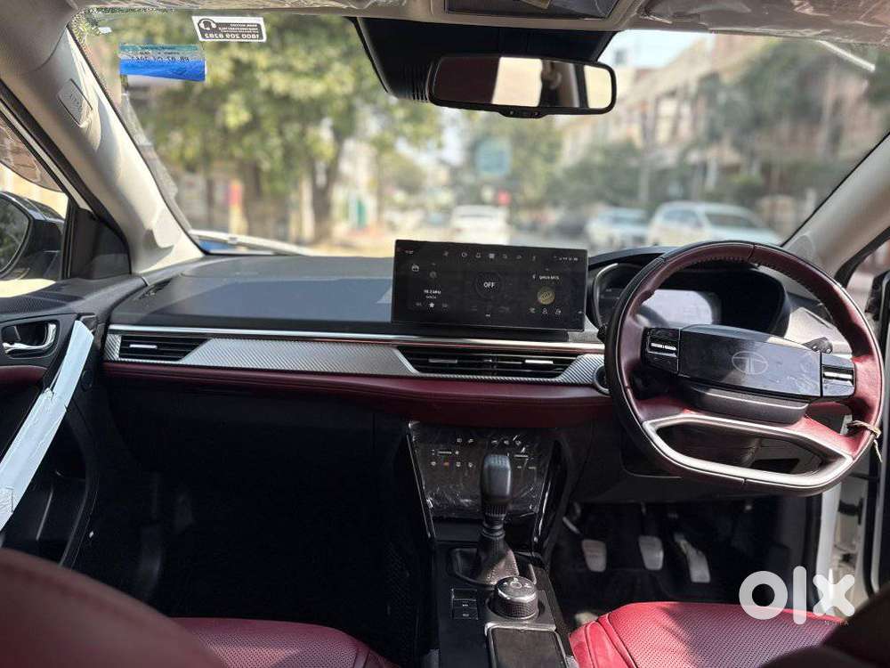Tata Curvv Accomplished Plus A 1.2 Hyperion Gdi Petrol 6mt, 2025, Pe..