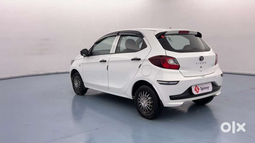 Tata Tiago Xe, 2025, Petrol