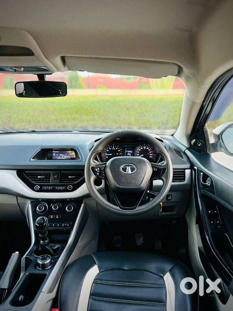 Tata Nexon 1.5 Revotorq Xm, 2018, Cng & Hybrids