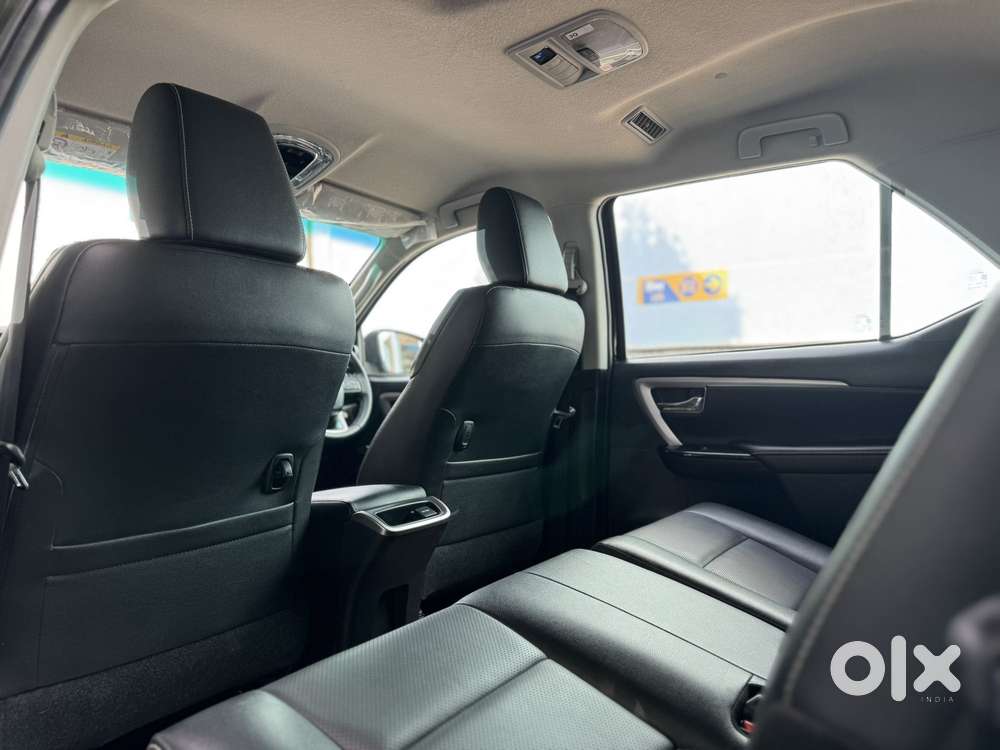 Toyota Fortuner 4x2 At 2.7 Petrol, 2023, Petrol