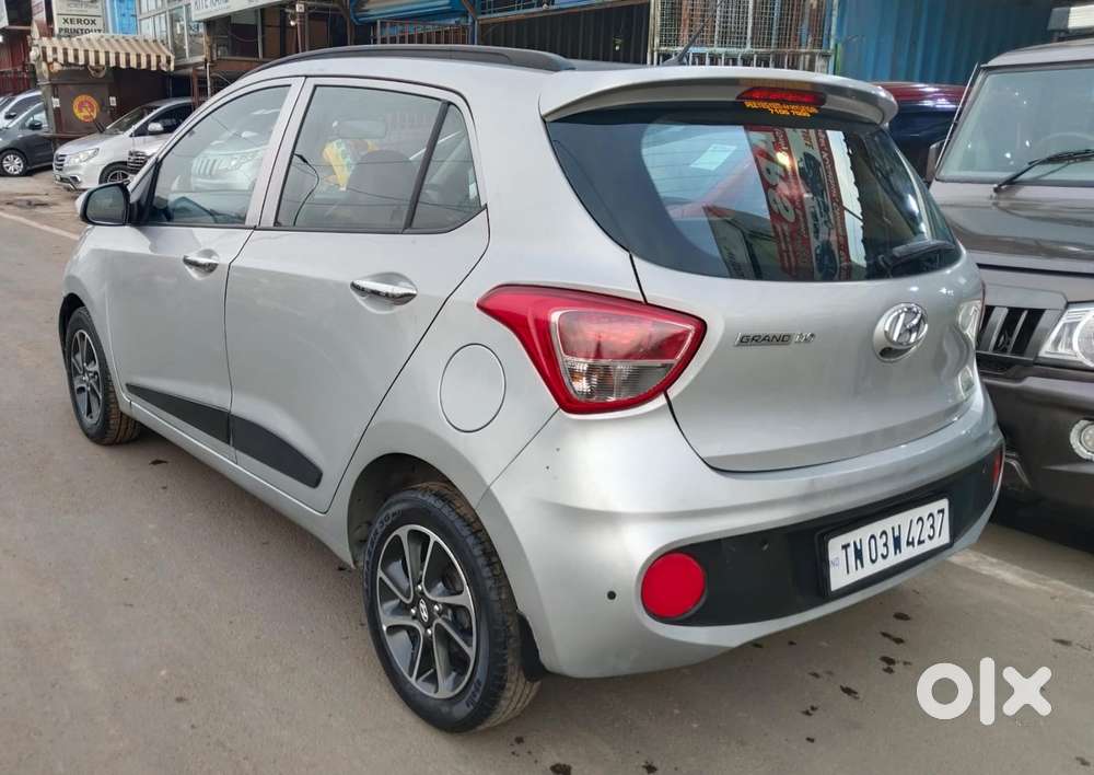 Hyundai Grand I10 Asta Option, 2017, Petrol