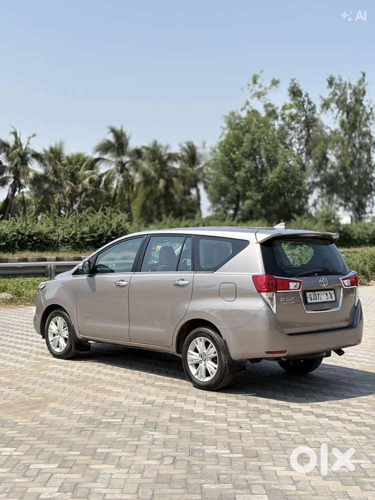 Toyota Innova Crysta 2.8z Automatic, 2016, Diesel