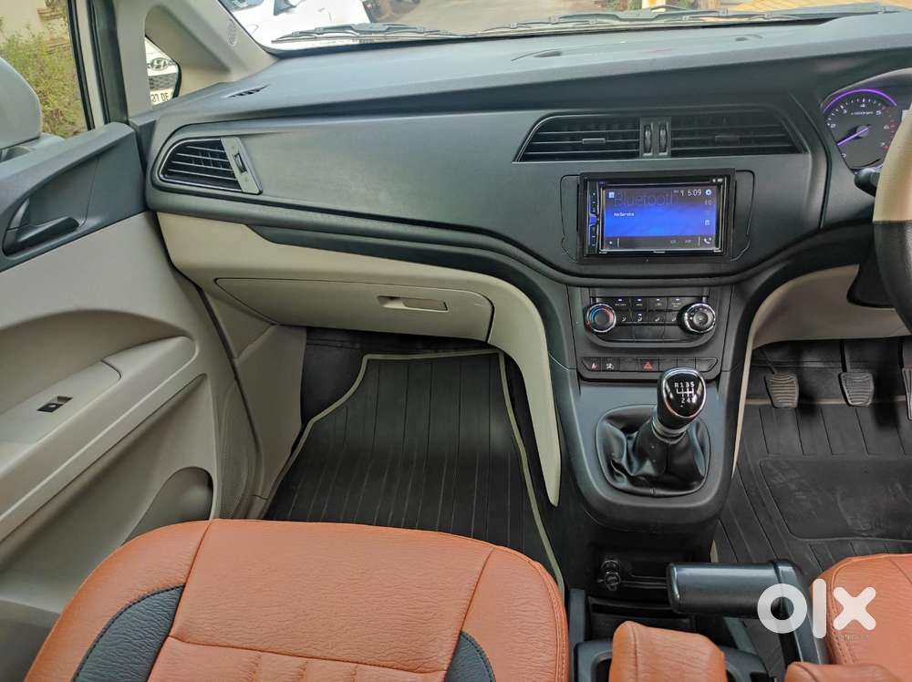 Mahindra Marazzo M2, 2018, Diesel
