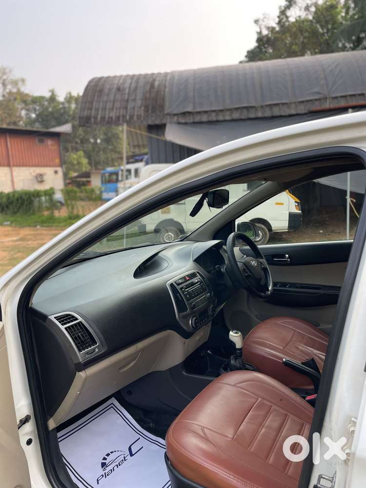 Hyundai I20 2015-2017 Sportz Option 1.4 Crdi, 2013, Diesel