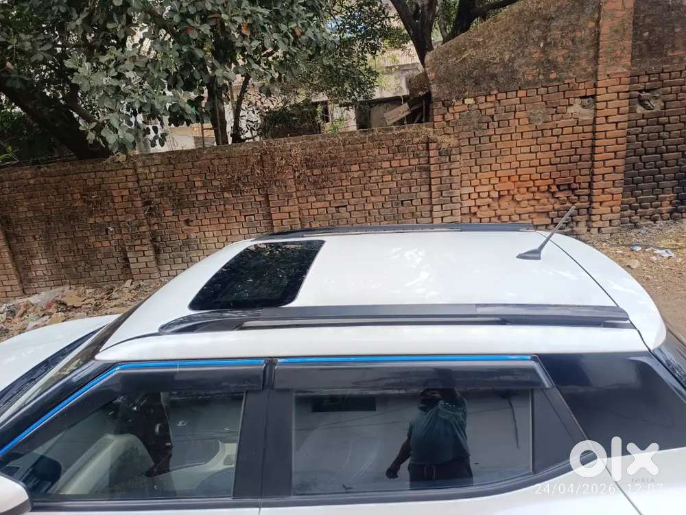 Mahindra Xuv300 2024 Petrol 14285 Km Driven