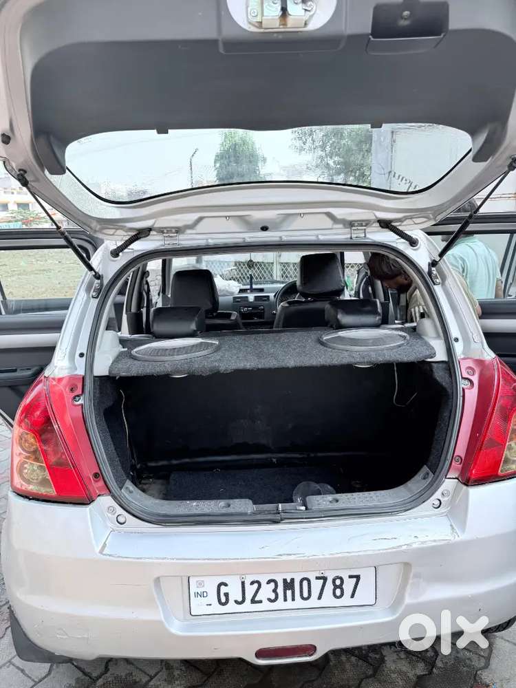 Maruti Suzuki Swift 2009 Petrol 120000 Km Driven