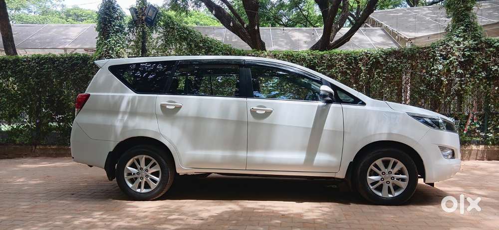 Toyota Innova Crysta 2.8 Gx At 8s, 2020, Diesel