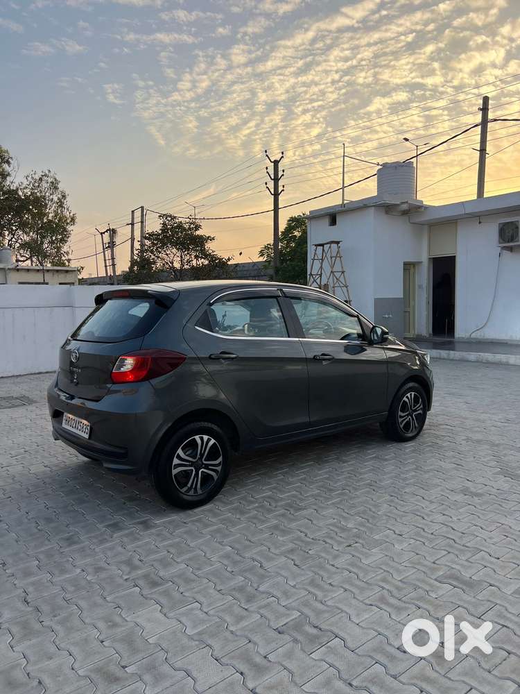 Tata Tiago 1.2 Revotron Xta, 2023, Petrol