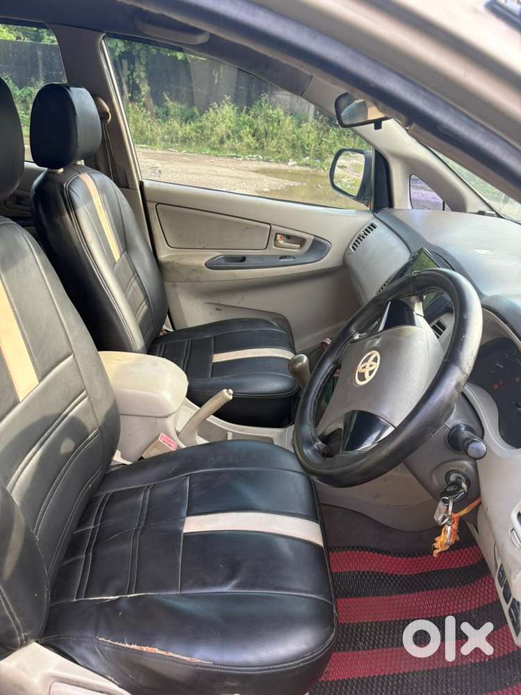 Toyota Innova Diesel 2012
