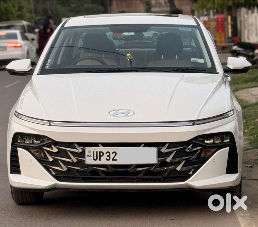 Hyundai Verna, 2025, Petrol