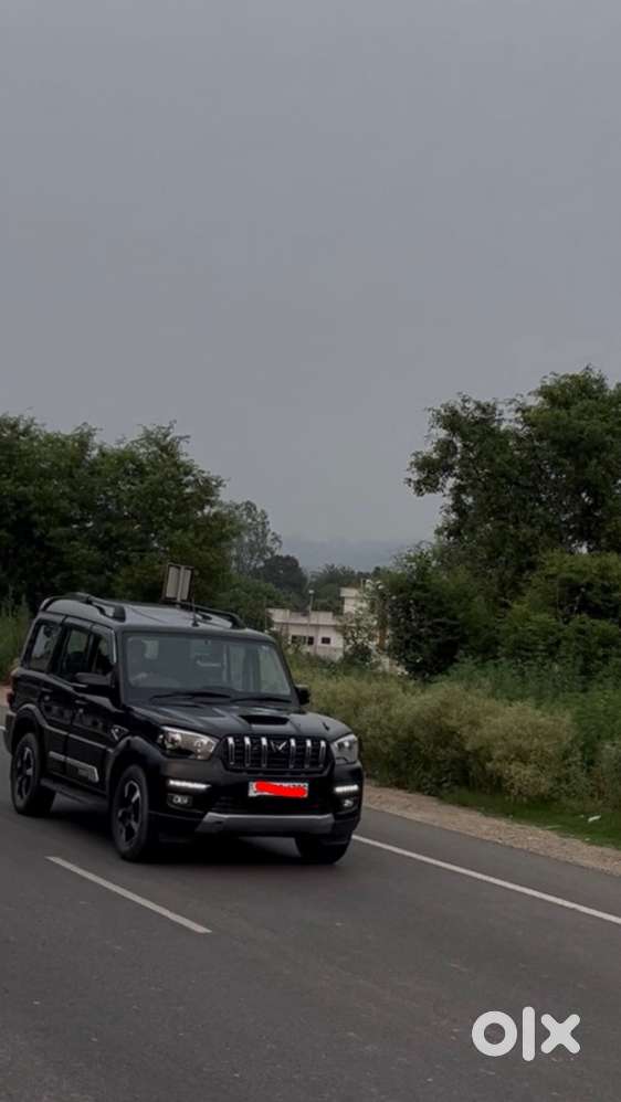 Mahindra Scorpio Classic 2023