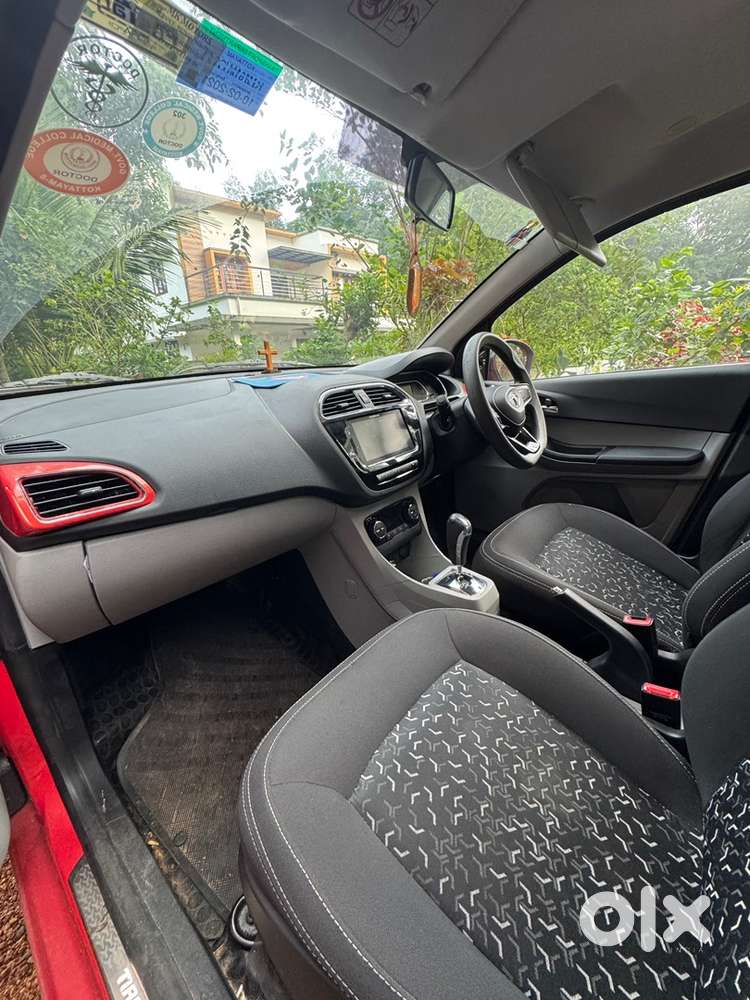 Tata Tiago Petrol 2020
