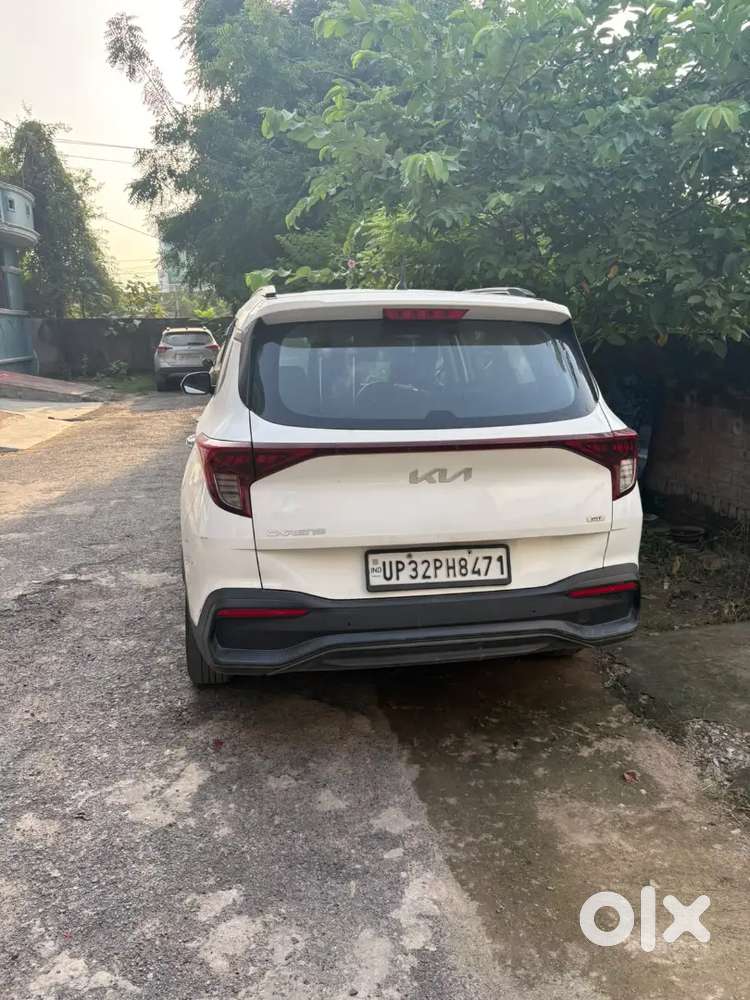 Kia Carens Diesel Premium 1.5 2024 Automatic