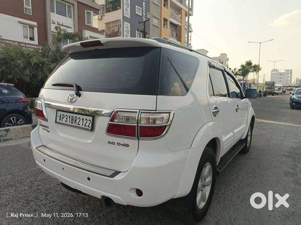 Toyota Fortuner 3.0 4x4 Manual, 2011, Diesel