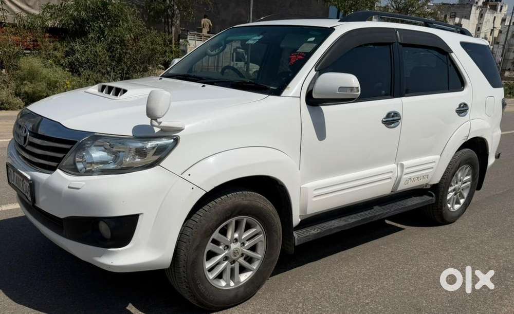 Toyota Fortuner 2013 Diesel 122065 Km Driven