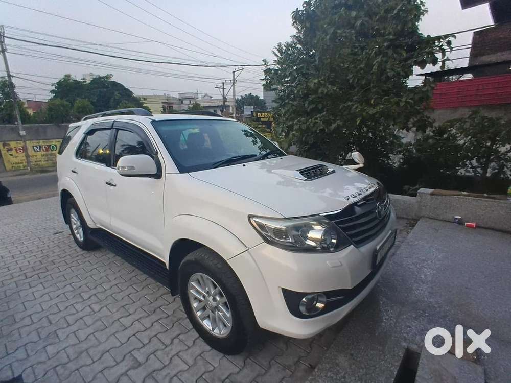 Toyota Fortuner Diesel Manual 2012