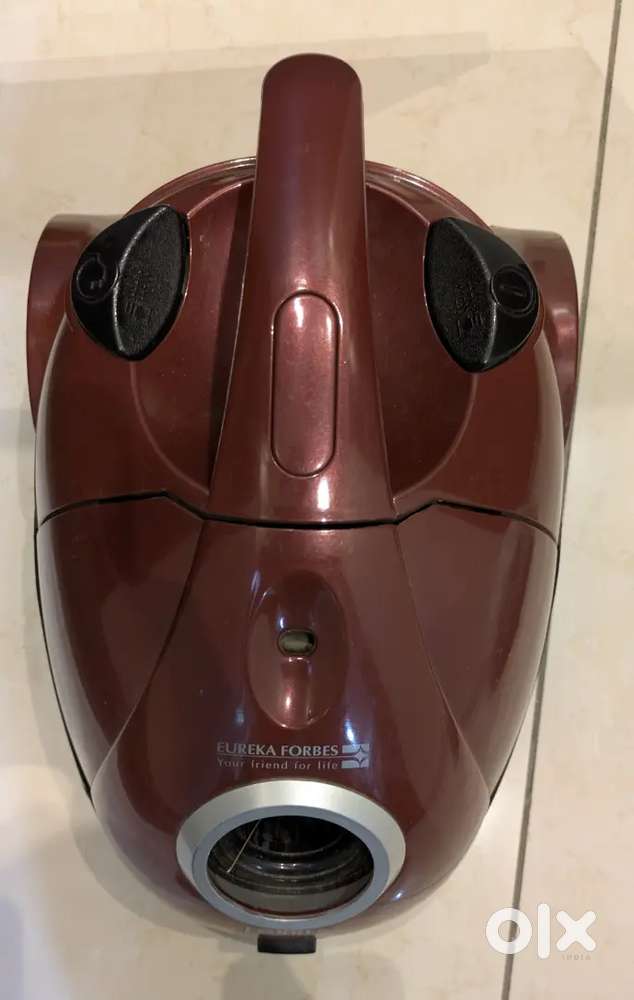 Eureka Forbes 1200 watts Vacuum cleaner
