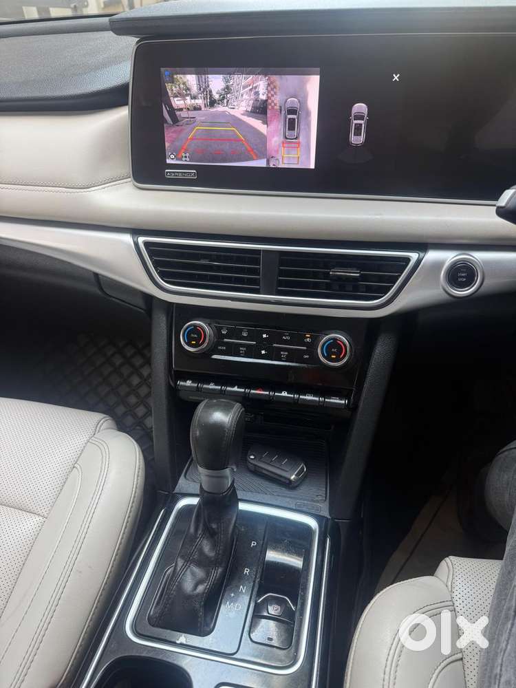Mahindra Xuv700 2.2 Ax 7 Diesel At Luxury Pack Str, 2023, Diesel