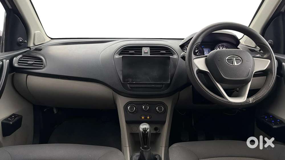 Tata Tiago Xe, 2018, Petrol