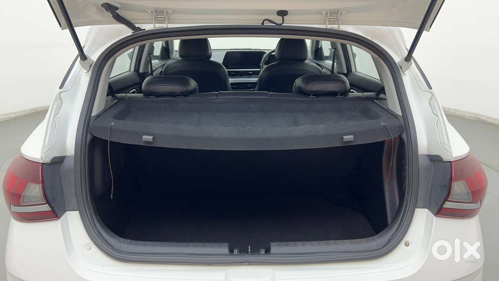 Hyundai I20 Asta (o) 1.2 Ivt, 2023, Petrol