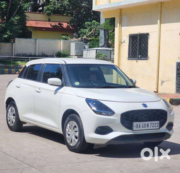 Maruti Suzuki Swift Vxi + Manual, 2024, Petrol